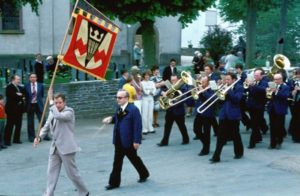 Festumzug anlässlich der Fahnenweihe 1977